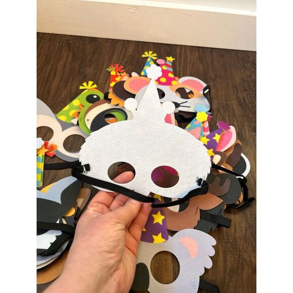 Birthday party mask - Picture 3 of 3